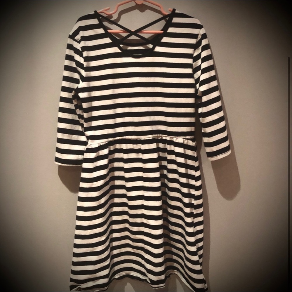 Forever 21 Girl’s Striped Skater Crossback Dress - Picture 2 of 3